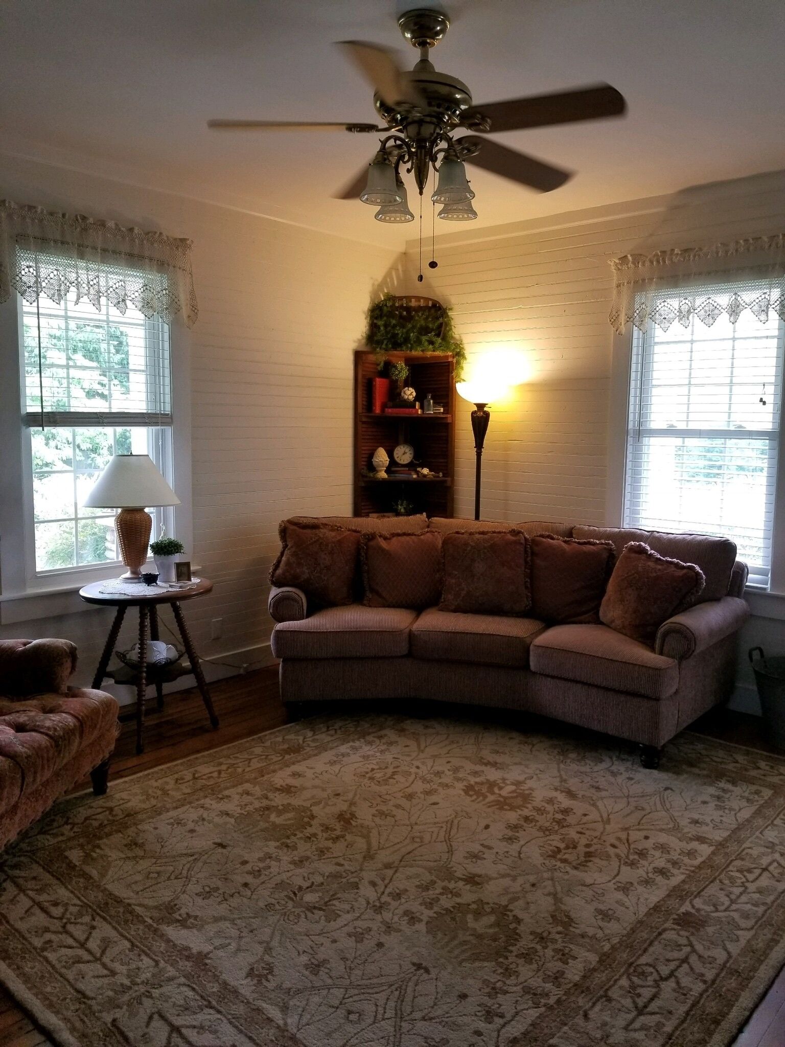 Damascus,VA-3BR Farmhouse close to Town, Creeper Trail & river!