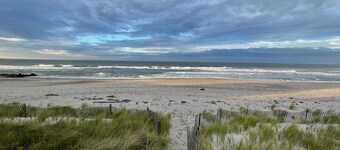  Cozy Cape Cottage on Private Beach with HVAC split AC/Heating system