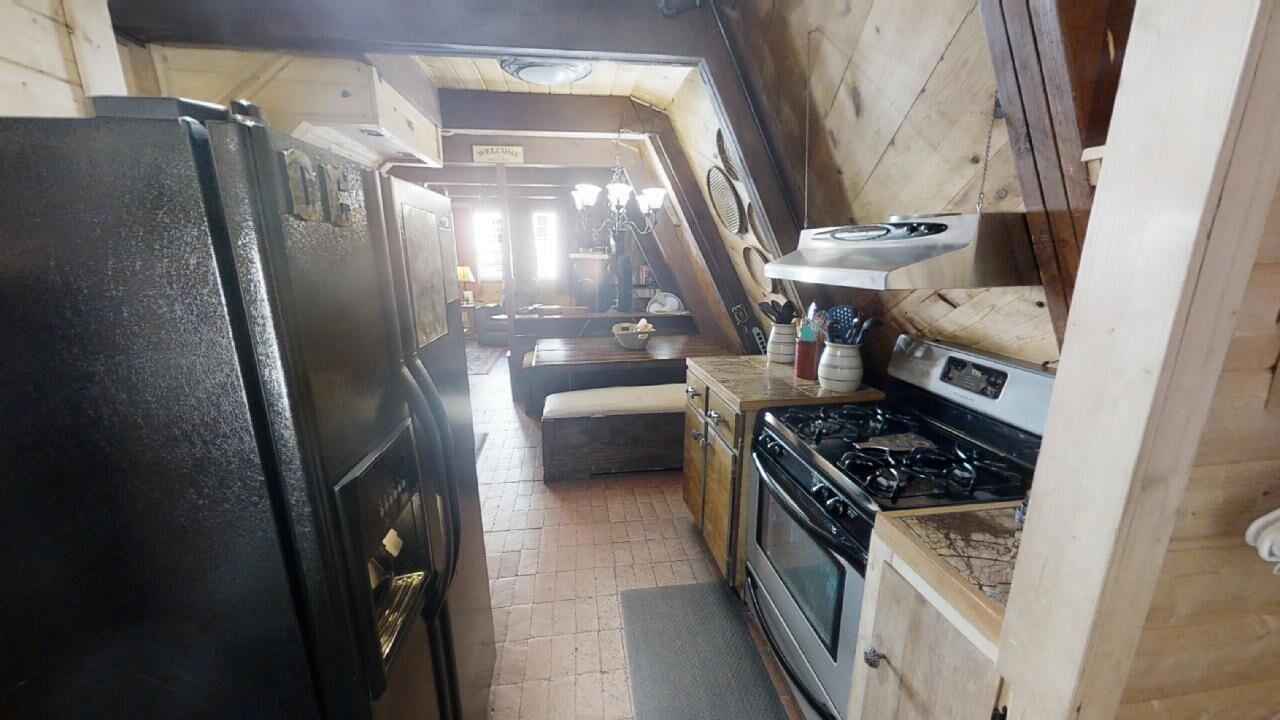 CJ A-Frame 5 - Pet Friendly - In Town - Ski In/Ski Out - Free WiFi - Cable - Gas