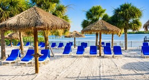 Property grounds - 3 Bedroom Penthouse  Villa Located in Bahama Bay Resort -  Lake View! (Davenport)