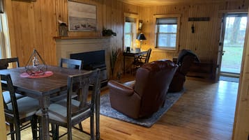 TV, fireplace, DVD player
