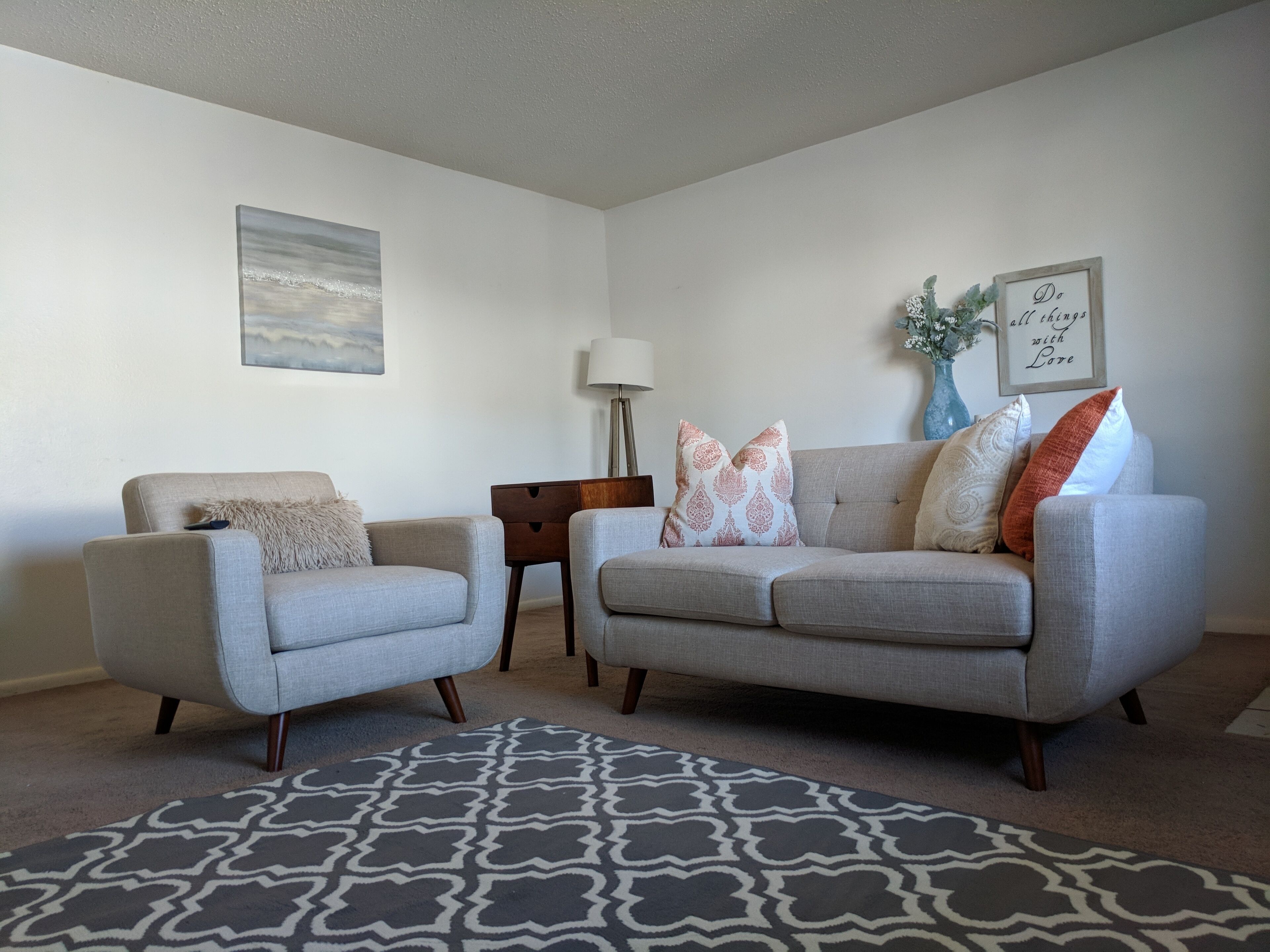 Spacious place for family and friends!