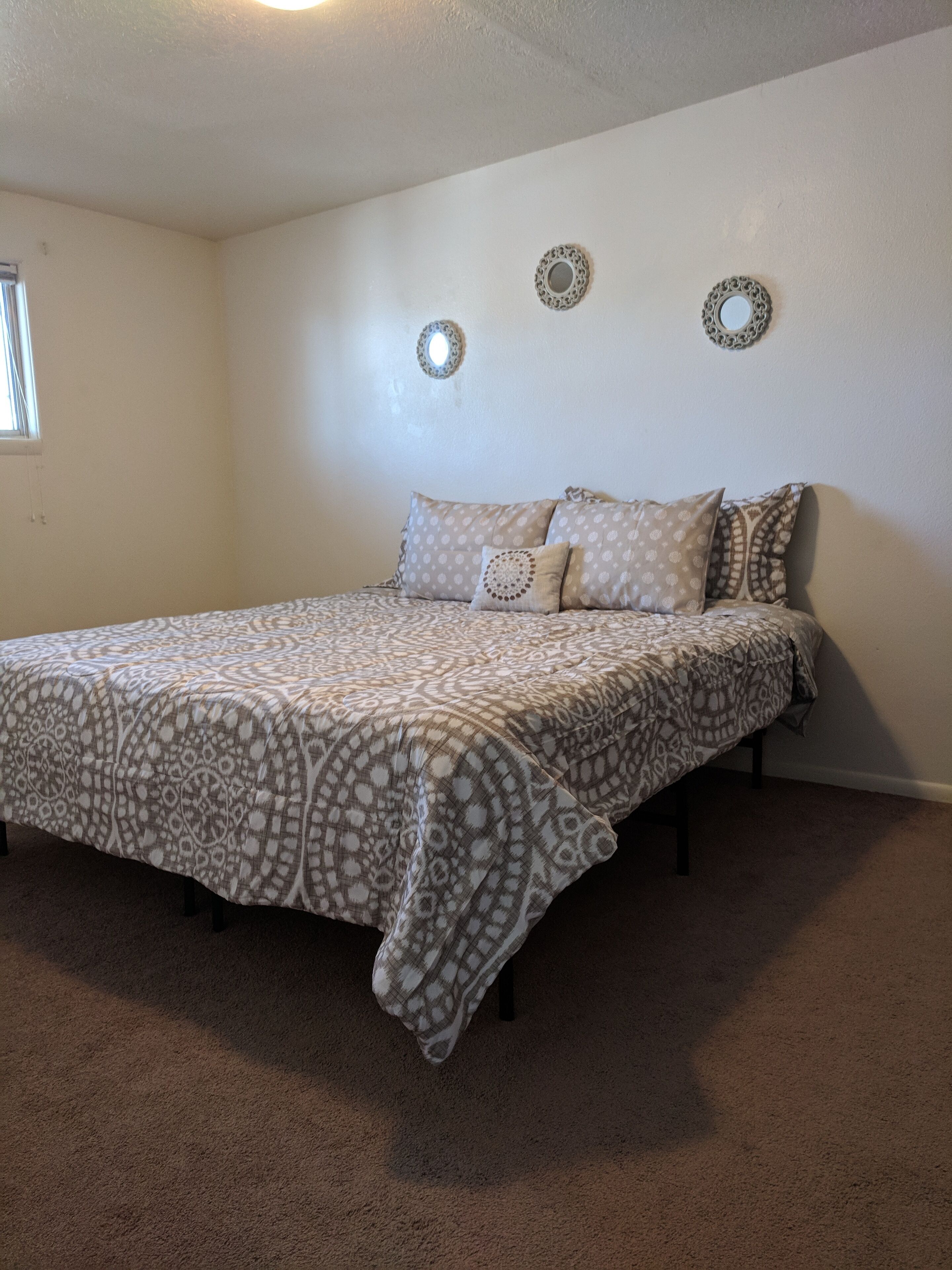 Spacious place for family and friends!