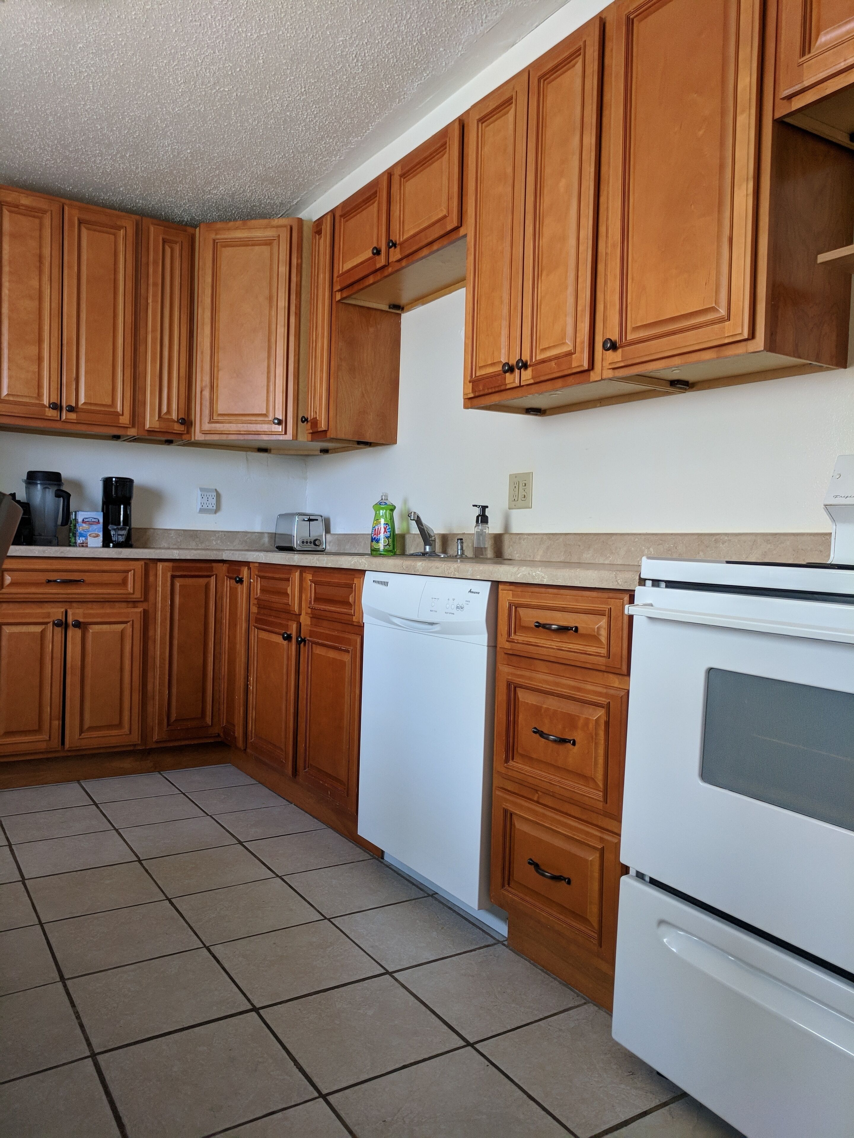 Spacious place for family and friends!