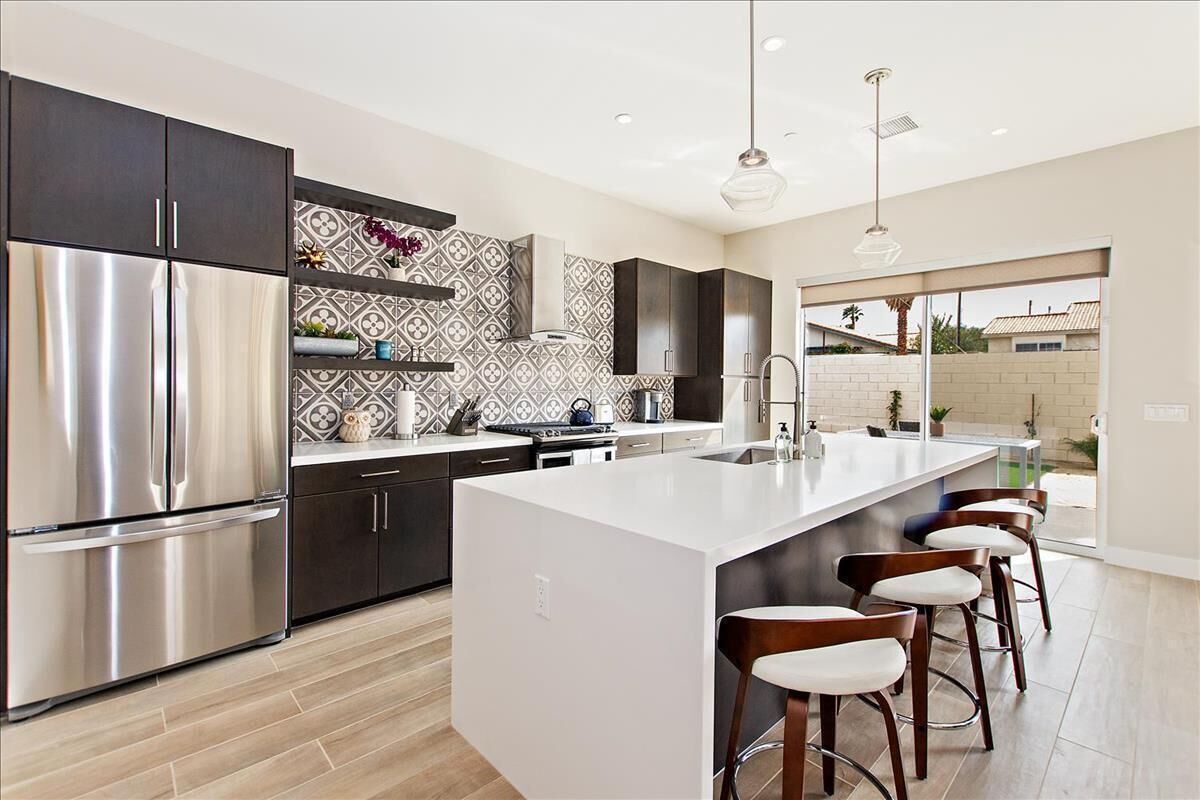 Modern 3 bedroom 3 bath stunner! STR permit #067614