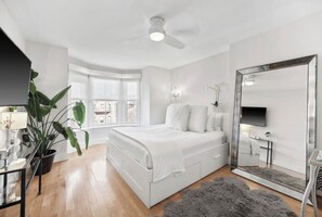 2 bedrooms, iron/ironing board, free WiFi, bed sheets
