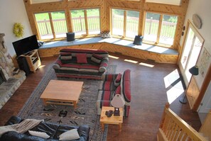 TV, fireplace, ping pong