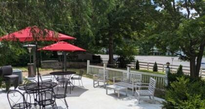 The Gate House (Entire House)