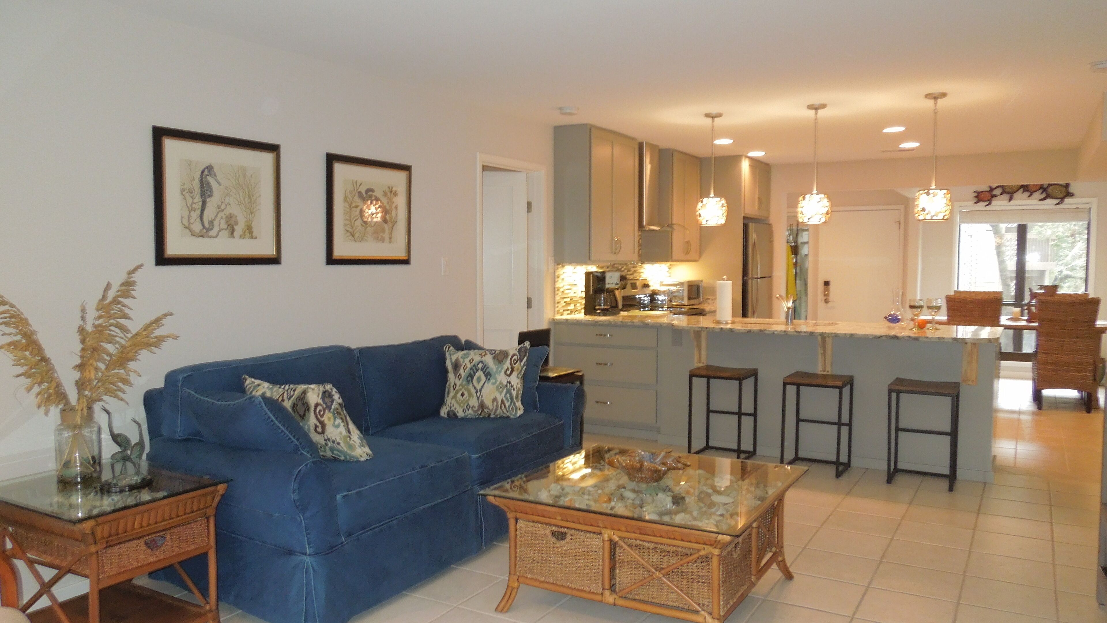 300 steps and your toes are in sand and surf..newly remodeled 1st floor