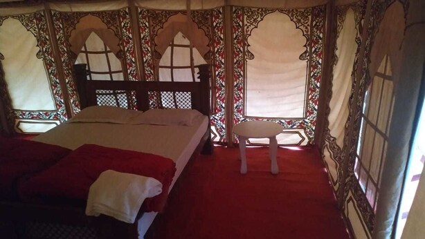 Room - Aplus Swiss Camps (Phulpur)