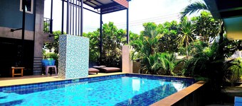 Private Poolvilla 3 beherbergt 6 Schlafzimmer in der Nähe des Flughafens und des Stadtzentrums.