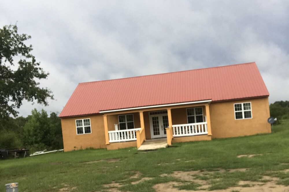 $120.00 por noche .Full house 2/2<br>$100.00 cleaning fee<br>$30.00 Pet fee, per stay