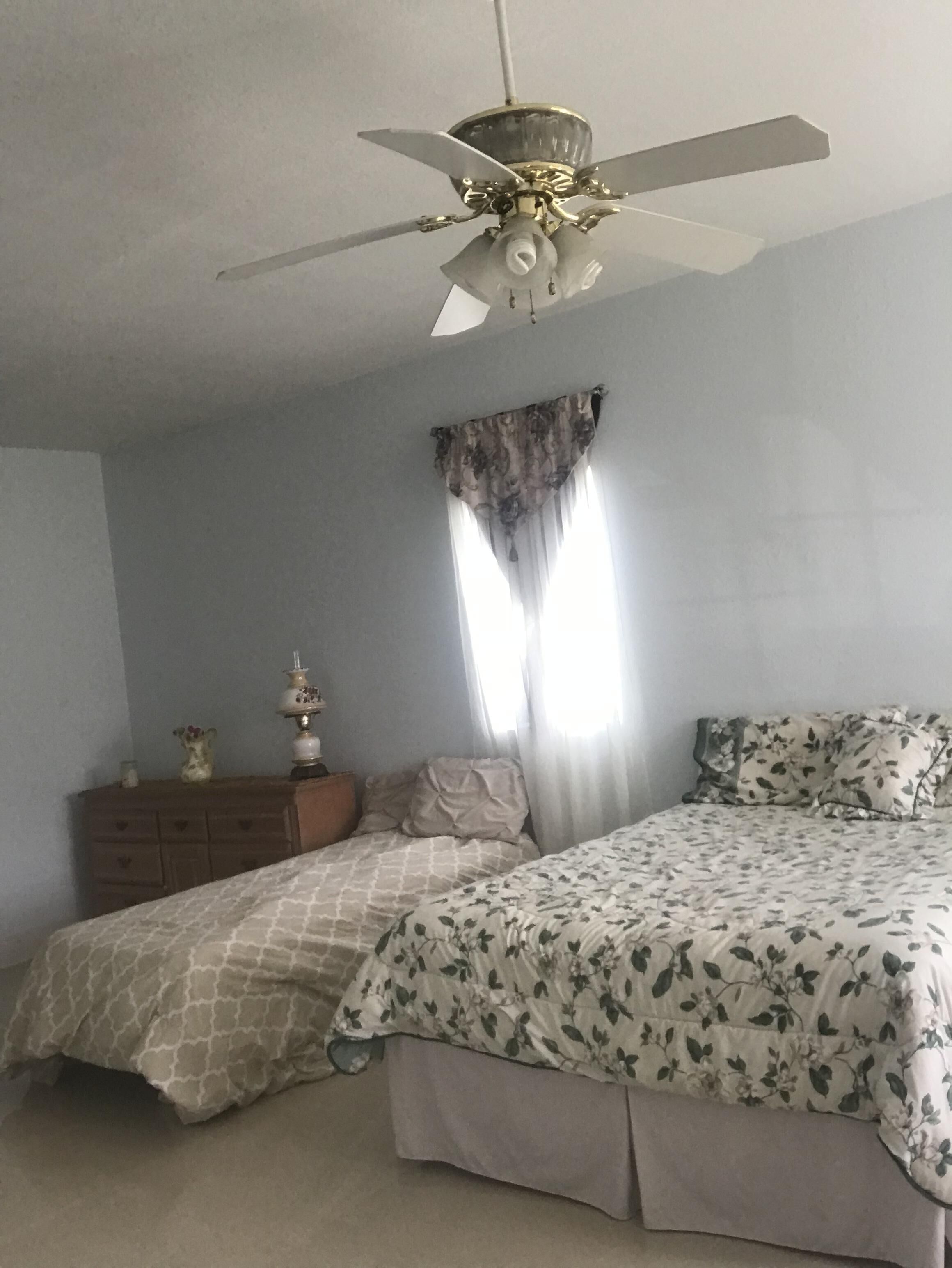 $120.00 por noche .Full house 2/2<br>$100.00 cleaning fee<br>$30.00 Pet fee, per stay