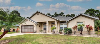 4ベッドルームホームプラスデン、WIFI、電話、スクリーン塩プール