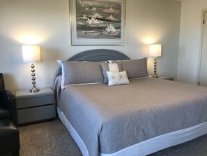 2 slaapkamers, een strijkplank/strijkijzer, wifi, beddengoed