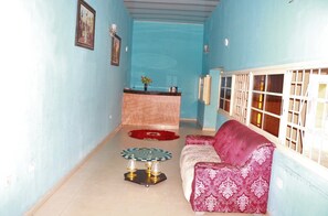 Reception - Afara Castle Hotel (Calabar)