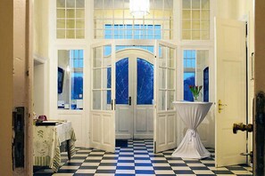 Interior entrance - Hotel Pension Gutshaus Neu wendorf (Sanitz)