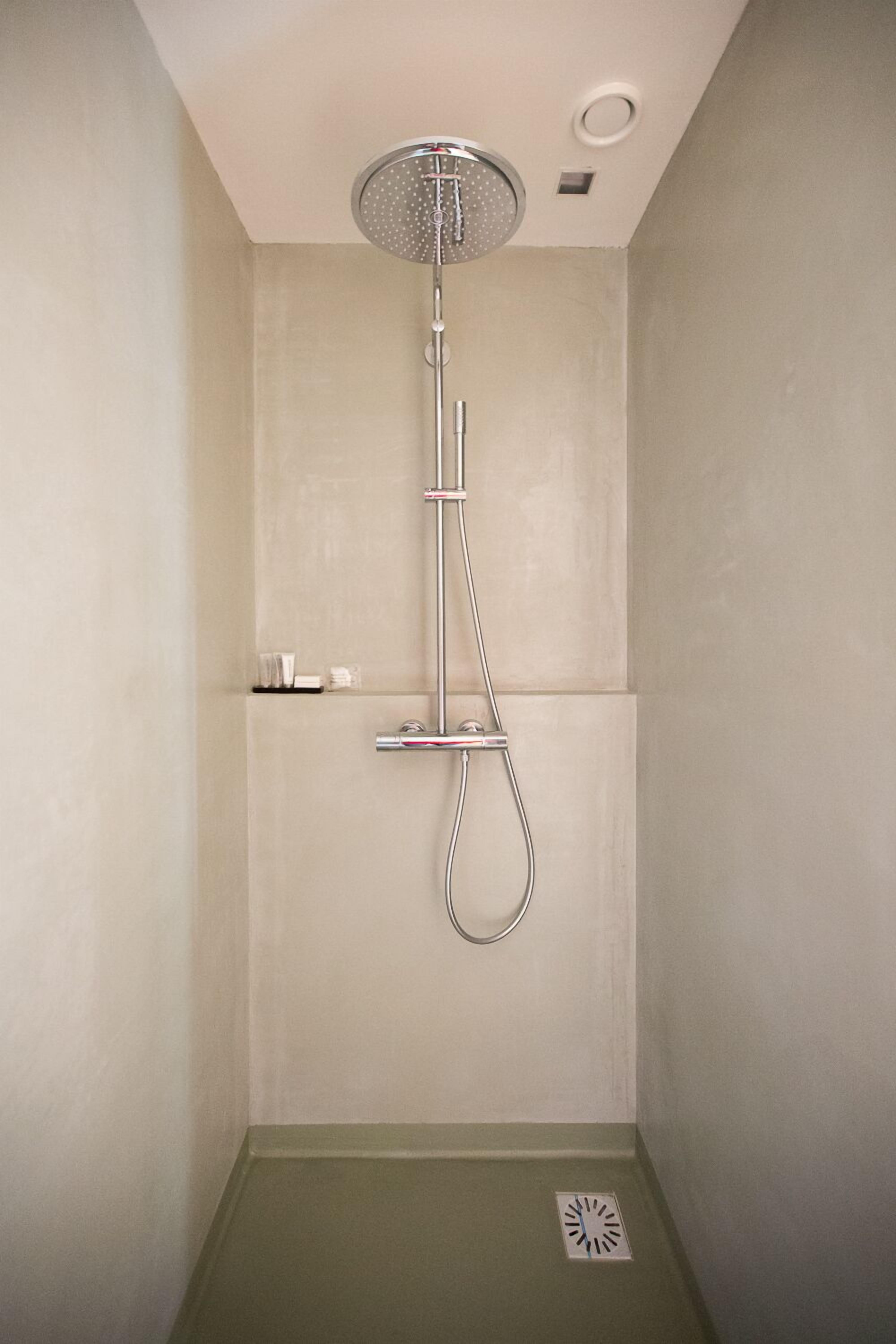 exclusive double room (room 12) | bathroom | shower, rainfall showerhead, free toiletries, hair dryer