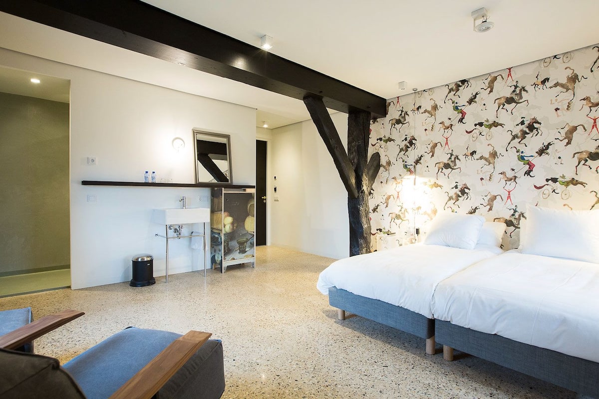 exclusive double room (room 12) | garden view