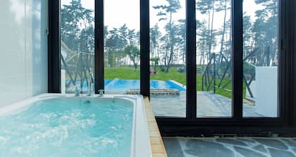 Pool Villa Linderburg