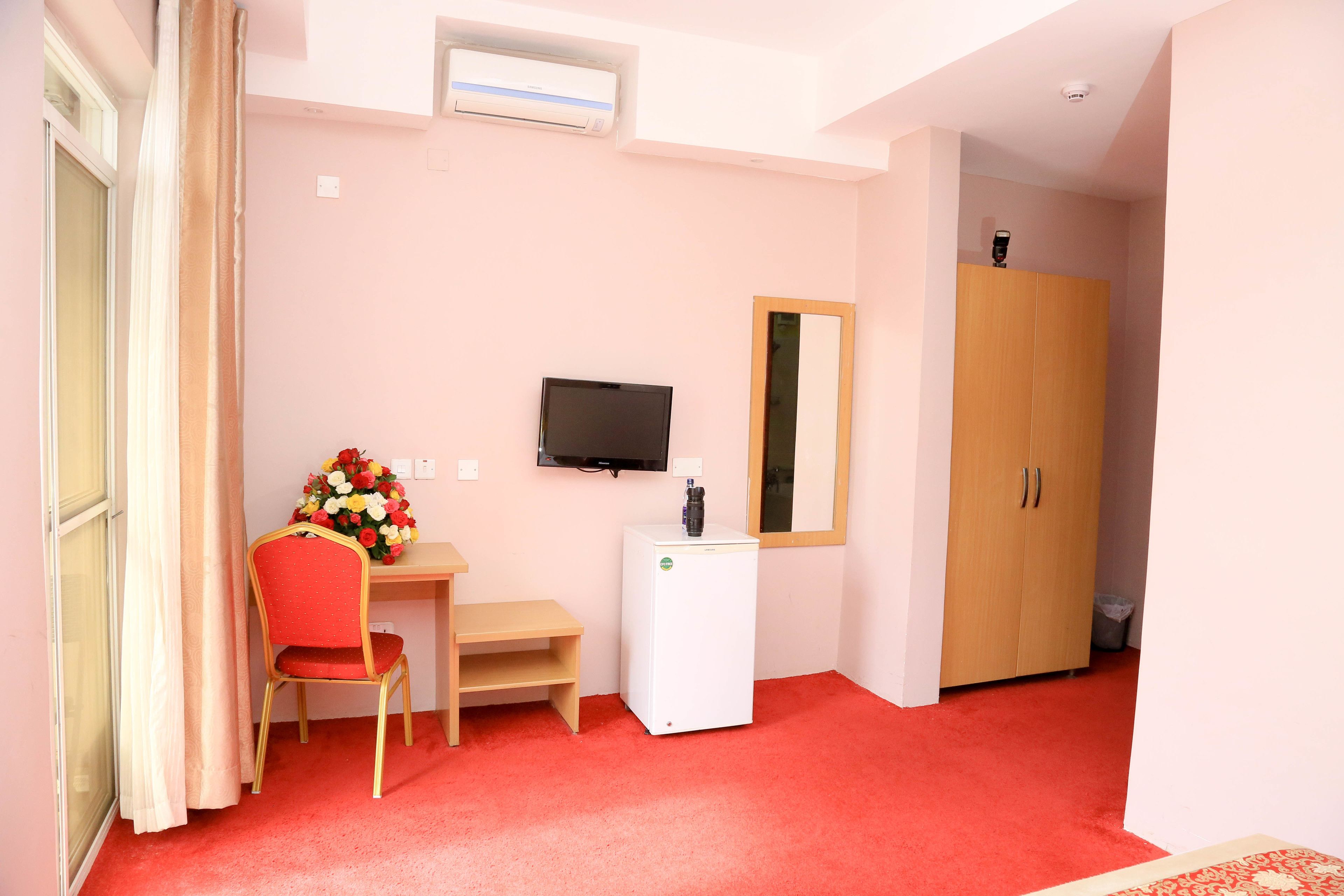 deluxe double room, 1 double bed, non smoking, city view | premium bedding, individually decorated, individually furnished, desk