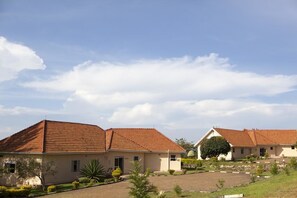 Free self-parking - Ssese Habitat Resort (Bugala Island)