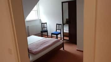 Superior-Apartment | Schreibtisch, kostenloses WLAN, Bettwäsche