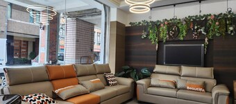 Jia-Jia Business Hotel