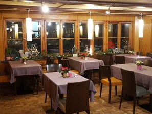 Breakfast, lunch, dinner served; Italian cuisine - Antico mulino (Todtmoos)