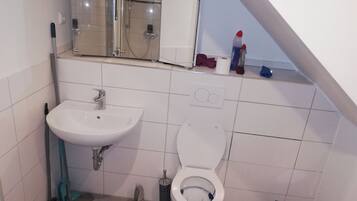 Savon, shampoing, papier toilette