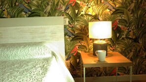 Deluxe Room, 1 Queen Bed, Non Smoking (Henri Rousseau) - Indisparte Suites (Bergamo)