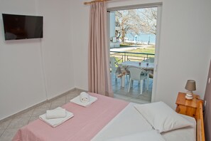 Apartment, 2 Bedrooms, Sea View, Ground Floor | 2 bedrooms, premium bedding, iron/ironing board, free WiFi - Erodios Apartments (Aigialeia)