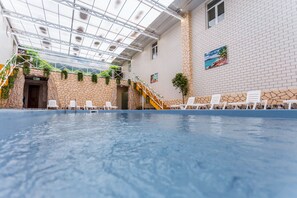 Una piscina techada