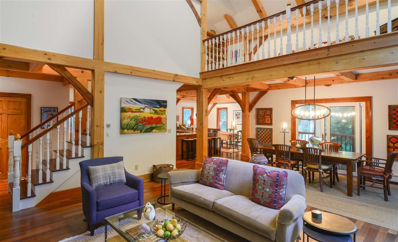 Quechee, VT Luxury 5BR Post and Beam Ski Lodge