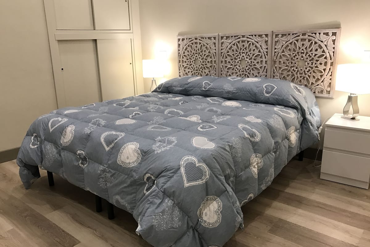 Habitación doble, para no fumadores | Escritorio, tabla de planchar con plancha y cunas gratuitas