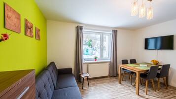 Comfort Apartment | 1 bedroom, premium bedding, iron/ironing board, free WiFi
