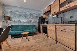 Apartment | Living room | Flat-screen TV - RentPlanet - Apartament Bronka Czecha (Swieradow-Zdroj)