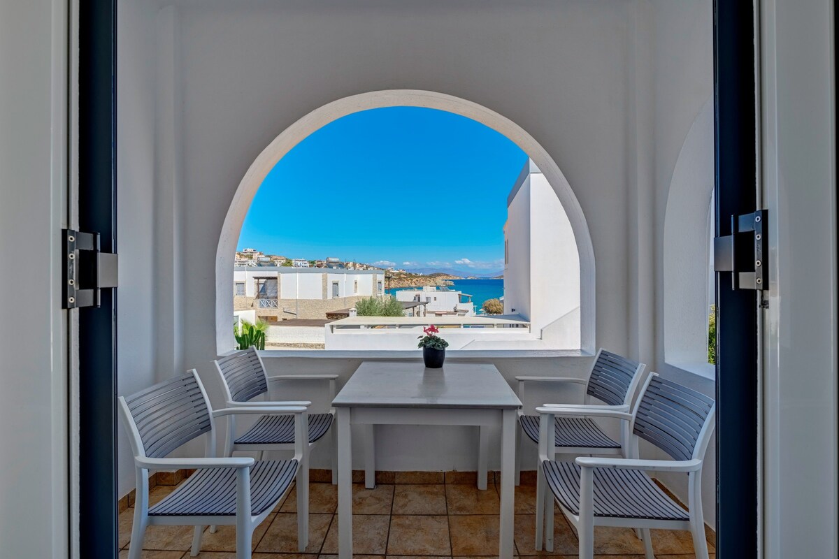 Beach/ocean view