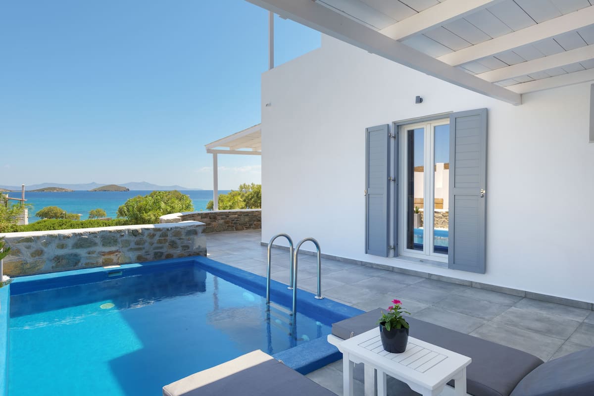 Suite estudio junior, alberca privada, vista al mar | Terraza o patio