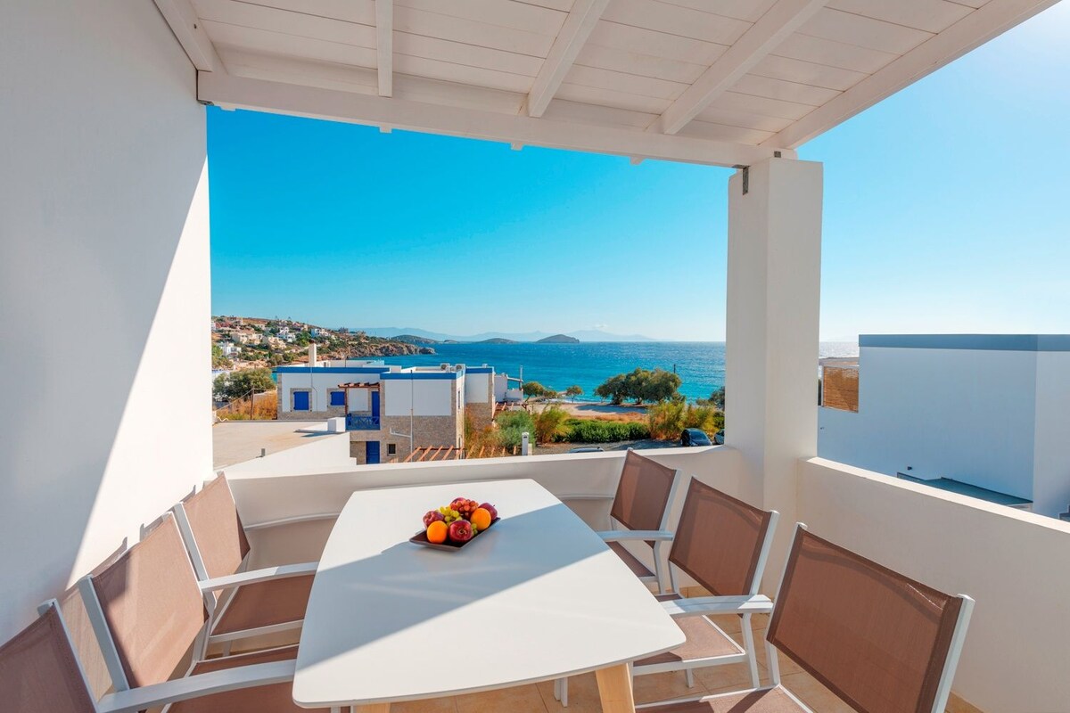 Beach/ocean view