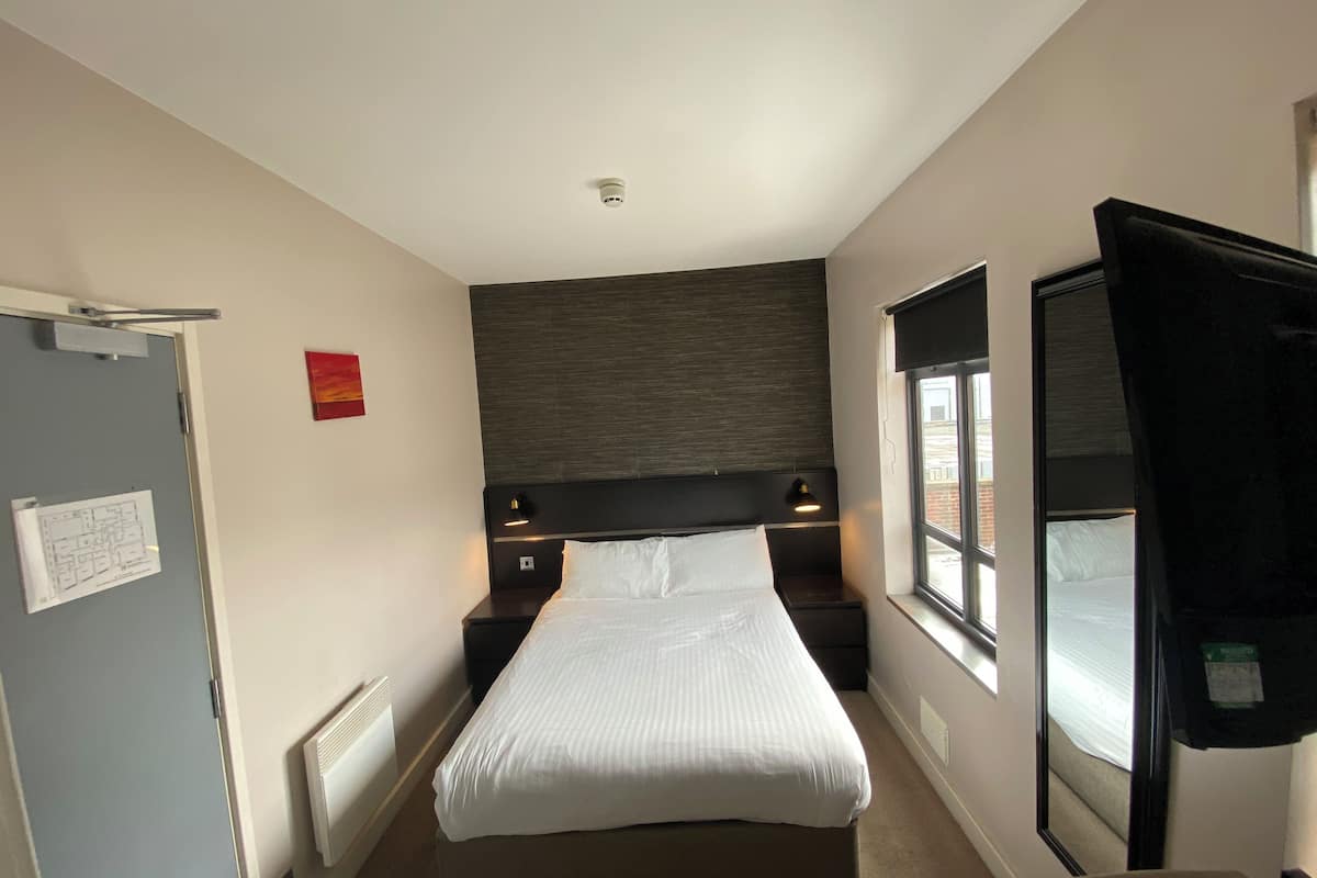 Kamar Single Standar | Brankas, meja kerja, setrika/meja setrika, dan Wi-Fi gratis