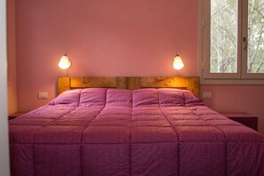 Bureau, chambres insonorisées, Wi-Fi gratuit, draps fournis