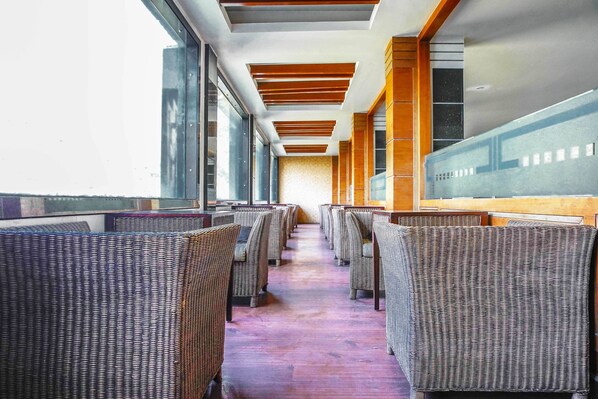 Lobby - Hotel Subash International (Reasi)