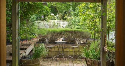 Hill Haven Daylesford ~ Beautiful Garden Cottage