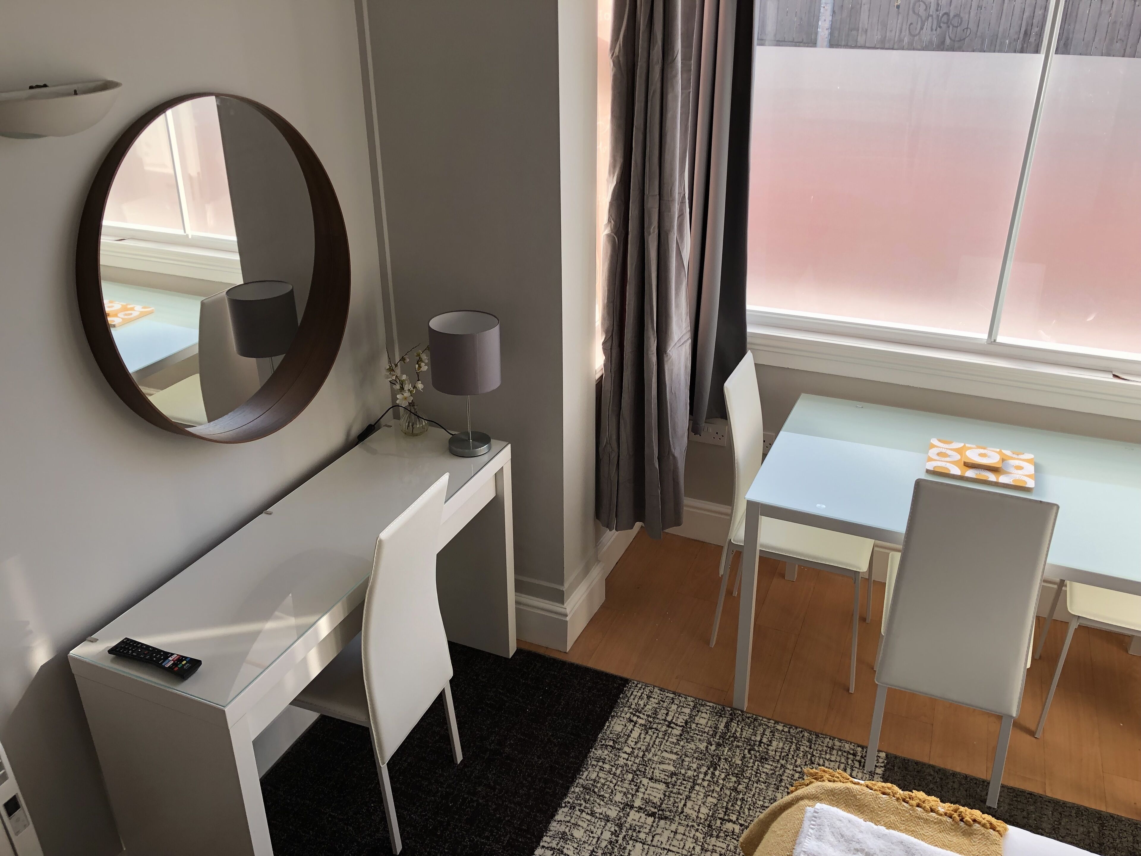 Photo - 1 Riverside Apartments