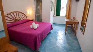 Unclassified image, 5 of 19, button - Albergo Macrì (Ischia)