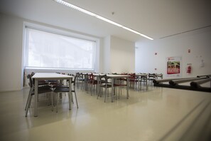 Café da manhã continental grátis todos os dias