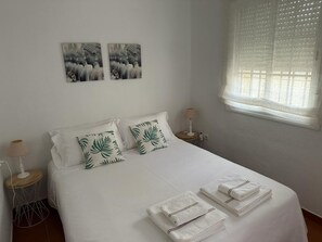 1 soverom, wi-fi (inkludert) og sengetøy