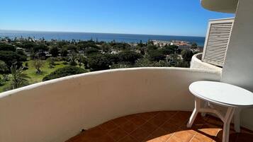 Studio, 2 Single Beds, Air conditioning, Garden View | Garden view