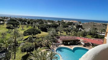 Studio, 2 Single Beds, Air conditioning, Garden View | Balcony view